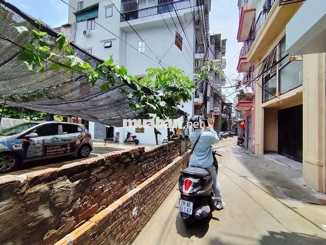 Tòa căn hộ 24 phòng ô tô,gần time city dòng tiền 1.5 tỷ/ năm
