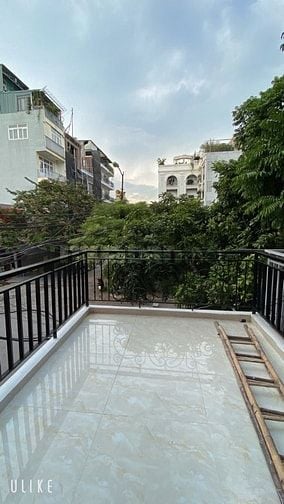 Mặt Phố Tây Kết-Vỉa Hè-ÔTÔ Tránh-Phân Lô 43m2 x 5Tầng Thang Máy-13Tỷ9