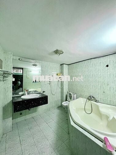 CHO THUÊ NHÀ NGUYÊN CĂN RỘNG HƠN 100M2