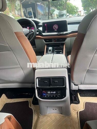 Volkswagen Teramont President 6 chỗ odo 11.000km