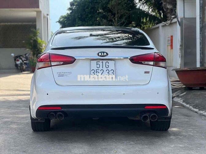 Kia Cerato 2017 2.0 AT - 85000 km