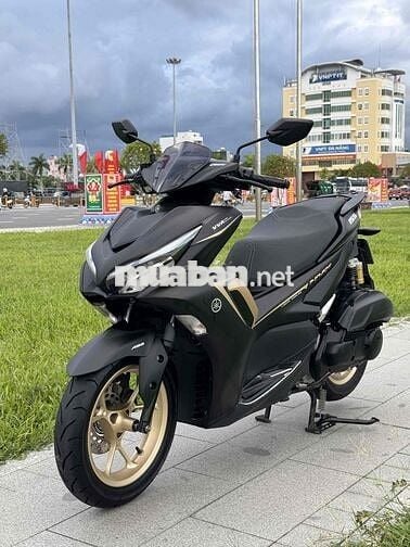 Yamaha NVX 155 . 4val v2 . phanh ABS Hỗ trợ góp
