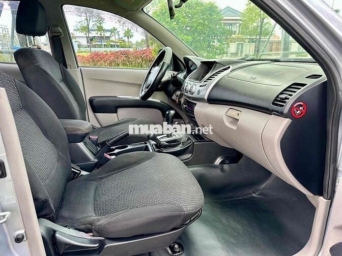 Mitsubishi Triton 2009 Tự Động 2 Cầu