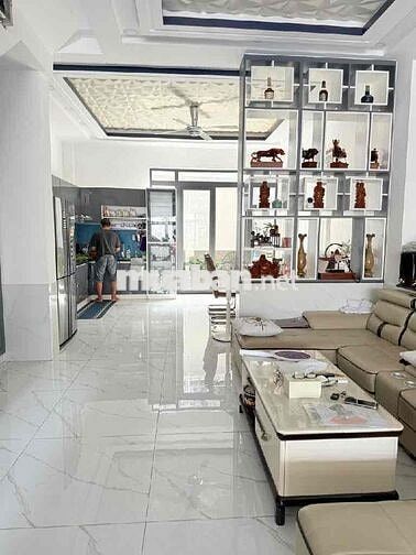 BÁN NHÀ PHỐ MỚI- 4T- HUỲNH TẤN PHÁT- NHÀ BÈ- 100M2- HXH 6M- GIÁ HƠN 9