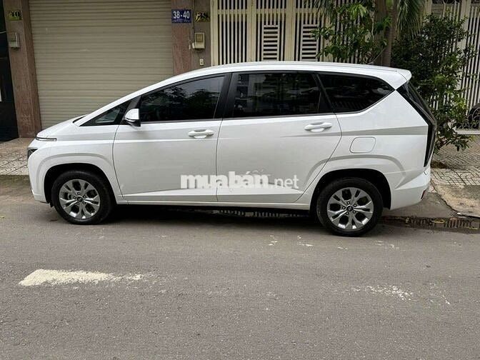 Hyundai Stargazer đời 2022 bản 1.5 Tiêu chuẩn .