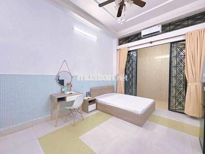 CHDV STUDIO SÂN SAU GIẾNG TRỜI NGAY VÒNG XOAY DÂN CHỦ - CHỢ BẾN THÀNH