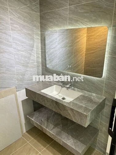 NHÀ PHỐ KIẾN TRÚC CHÂU ÂU 1TRỆT+2LẦU, 3PN, 4WC, MT ĐƯỜNG NHỰA, VỈA HÈ