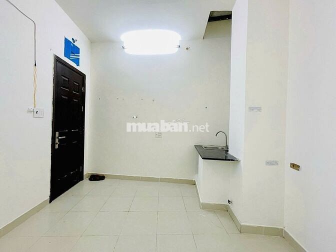 STUDIO NHỎ XINH NGAY GẦN ĐH HUTECH, GTVT - 20M2 - HẦM XE - THANG MÁY