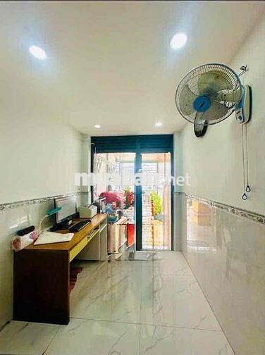 💥 Cách Mạng Tháng Tám - 4 Tầng -Nhà Mới Xây -Sau 1 Căn Mặt Tiền - Hơn