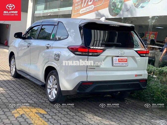 Toyota Innova Cross 2024 - siêu lướt