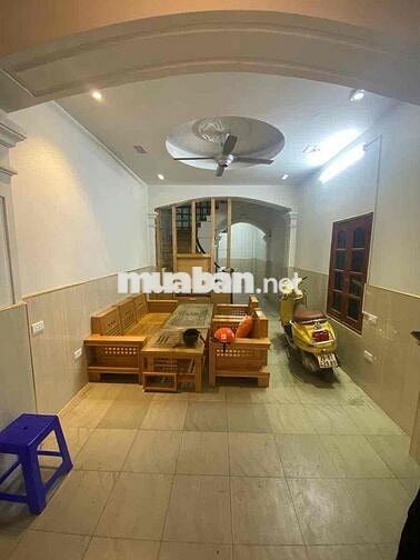 Bán Nhà Xuân Thuỷ - 42M2 - Mặt Ngõ - Lô Góc - Kinh Doanh