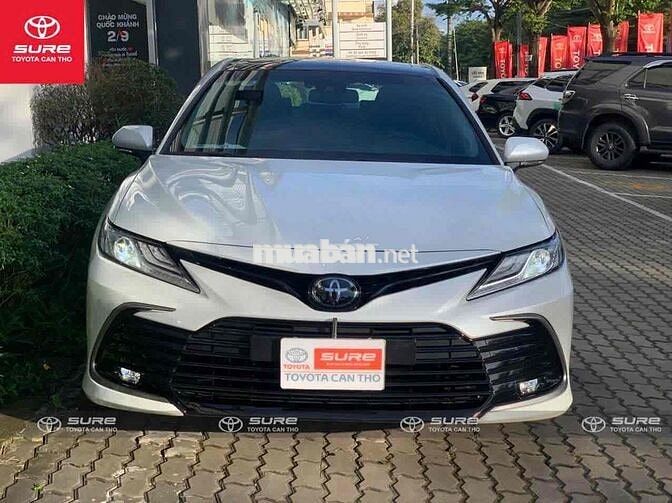 Toyota Camry 2022 2.0 Q - siêu lướt 24.000 km