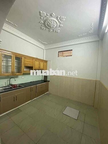 Bán Nhà Xuân Thuỷ - 42M2 - Mặt Ngõ - Lô Góc - Kinh Doanh