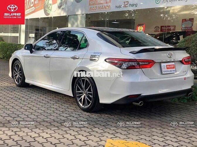 Toyota Camry 2022 2.0 Q - siêu lướt 24.000 km