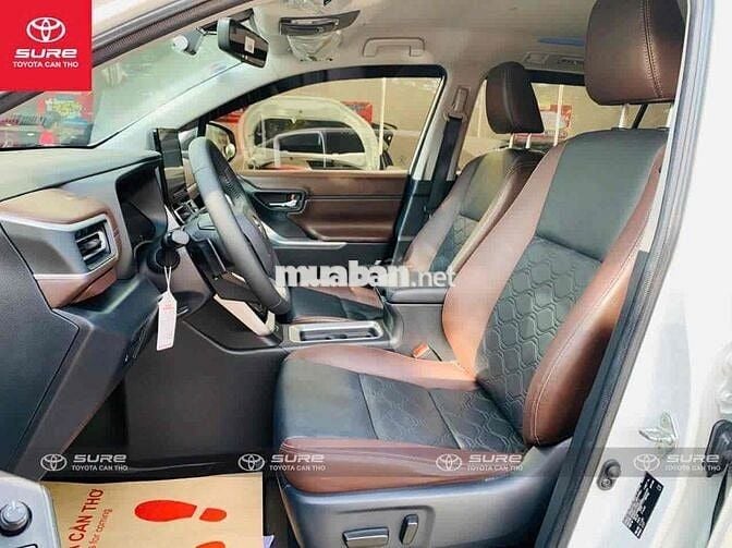 Toyota Innova Cross 2024 - siêu lướt