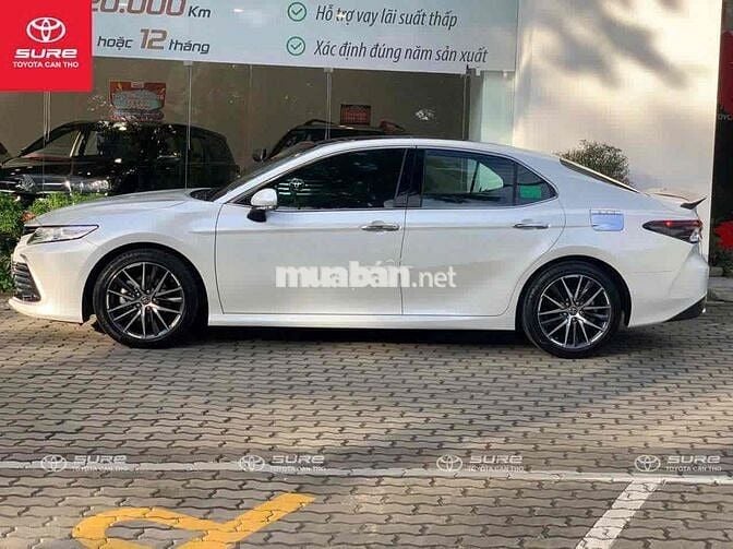 Toyota Camry 2022 2.0 Q - siêu lướt 24.000 km