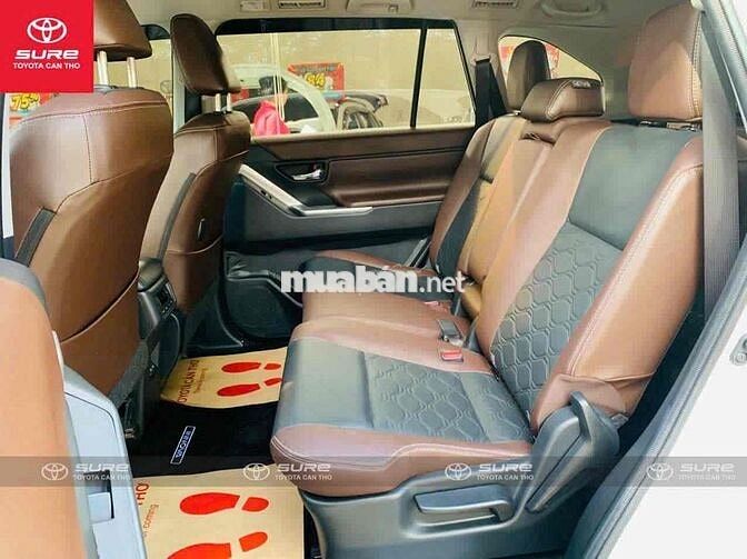 Toyota Innova Cross 2024 - siêu lướt