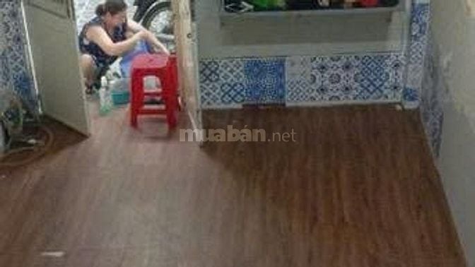 Cho thuê nhà 330/54/10 Nguyễn Tất Thành, P.13, Q.4, diên tích 30m2