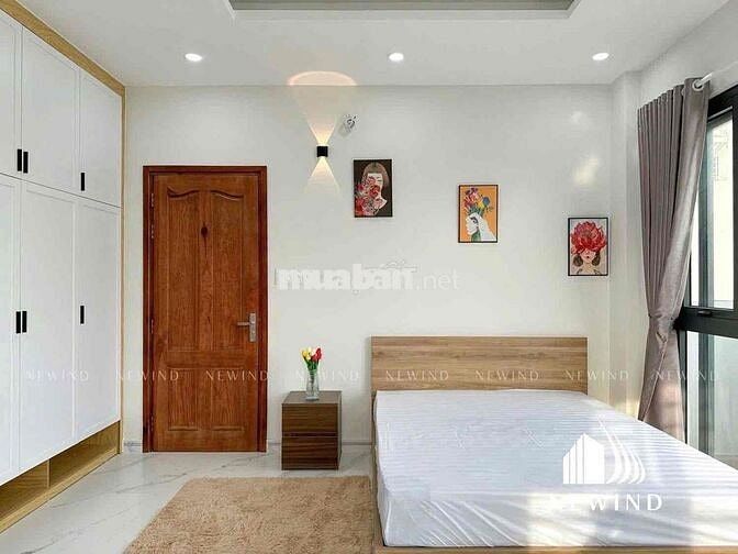 CHDV full nội thất ban công, cửa sổ mới 100% ngay ngã tư Lạc Long Quân