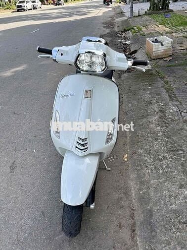 Vespa 125 Sprint 2022 ABS Xe Chính Chủ