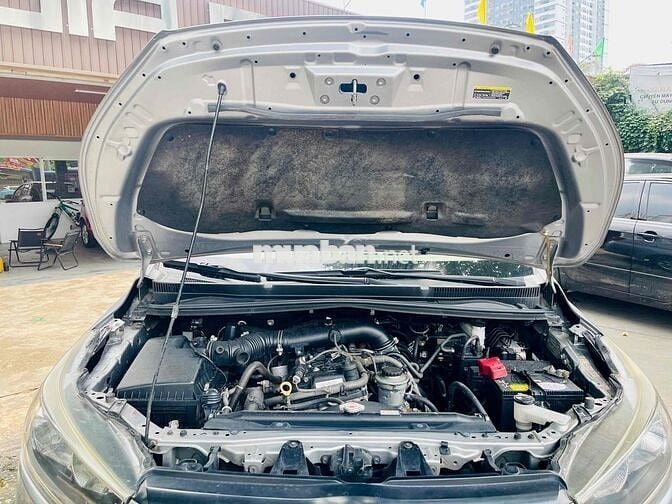 Toyota Innova 2019 2.0G - 83000 km