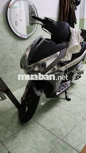 Nhà thừa xe Air Blade nên muốn bán cho ai cần.