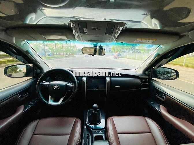 Toyota Fortuner 2017 2.4G 4x2 - 190000 km