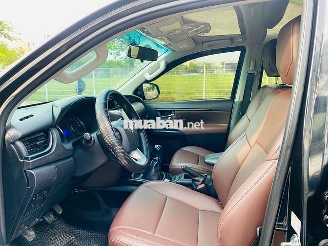 Toyota Fortuner 2017 2.4G 4x2 - 190000 km