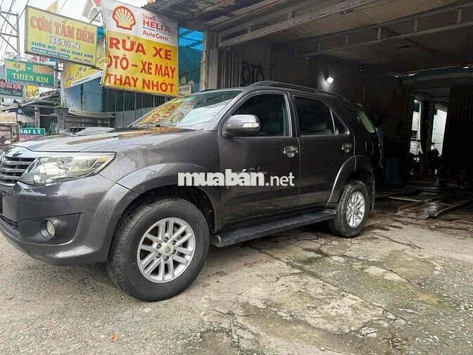 Toyota Fortuner 2016 - 180000 km