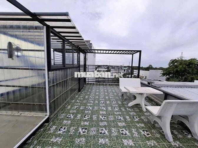 Nhà lầu mới đẹp 3 phòng KdC Phú An