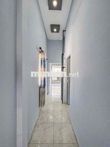 Nhà lầu 2 phòng hẻm 233 Nguyễn Văn Cừ