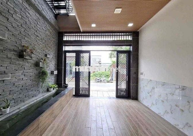 Nhà lầu mới đẹp 3 phòng KdC Phú An