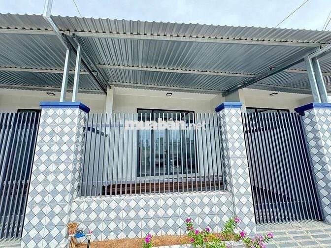 CẦN BÁN GẤP CĂN NHÀ MỚI .GẦN CÔNG TY VIỆT LONG HƯNG 790 triệu
