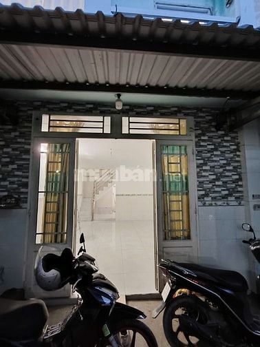 Cần bán nhà gấp,Hóc Môn, nhà đẹp thoáng mát 