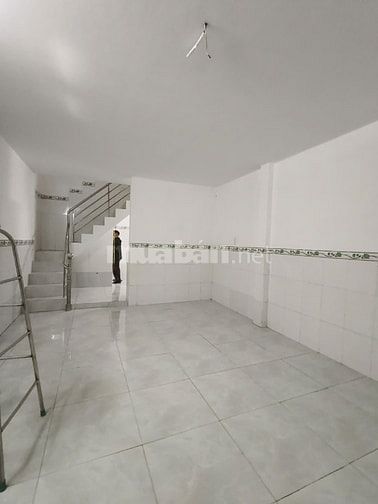 Cần bán nhà gấp,Hóc Môn, nhà đẹp thoáng mát 