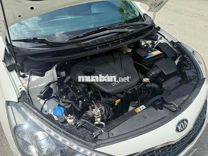 Kia Cerato 1.6 AT Số Tự Động fom hatback