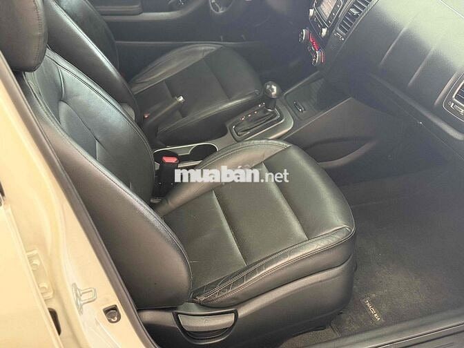 Kia Cerato 1.6 AT Số Tự Động fom hatback