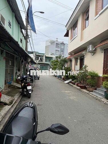 nhà thuê hồ Ngọc lãm an lạc bình Tân DT 48m giá 4,5tr