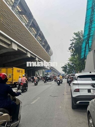10.9 tỷ ô tô đỗ cửa Chính Kinh, Kinh Doanh tốt 26mx4 tầng