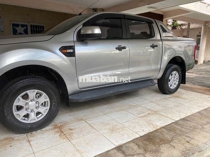 Ford Ranger XLS 2.2AT - 2017 xe đẹp,bảo dưỡng đều