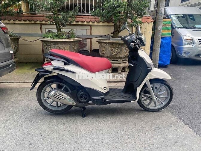 Piaggio vespa Liperty 2012 bstp 2val Fi