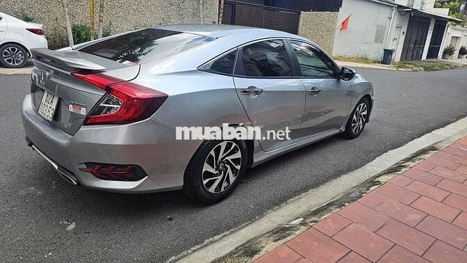 Honda Civic 2018 1.8 E - 100000km