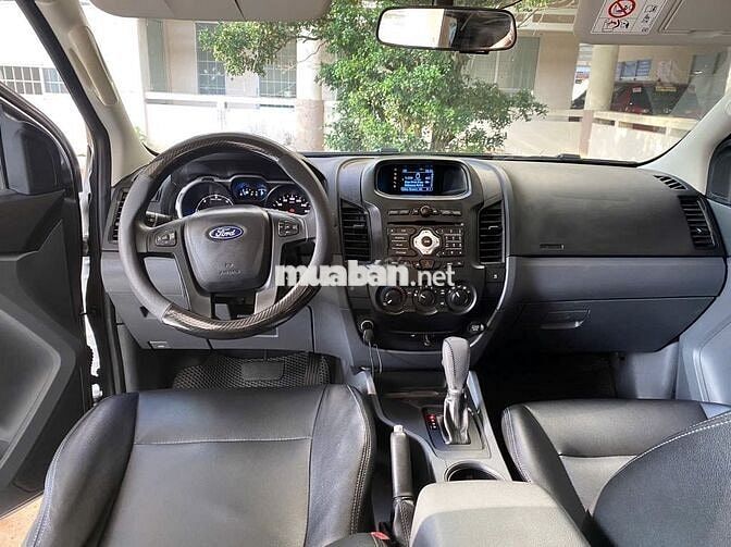 Ford Ranger XLS 2.2AT - 2017 xe đẹp,bảo dưỡng đều
