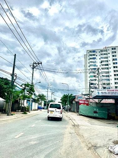 DT đất 60m2 xây 1 trệt 1 lửng 2 phòng ngủ, 2 WC. Đường 8m