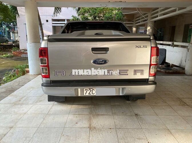 Ford Ranger XLS 2.2AT - 2017 xe đẹp,bảo dưỡng đều
