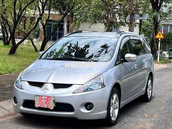 Mitsubishi Grandis sx 2009 xe trùm mền cực chất!