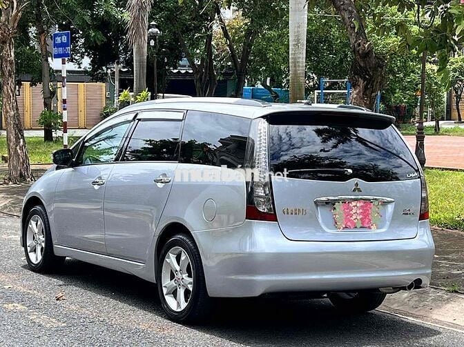 Mitsubishi Grandis sx 2009 xe trùm mền cực chất!