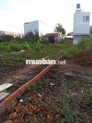 Nền hẻm nhánh lộ ô tô nguyễn chí thanh, trà nóc