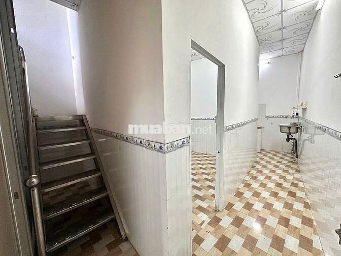Nhà trệt lầu 2PN trục chính hẻm đường Tầm Vu chỉ 4,5 triệu