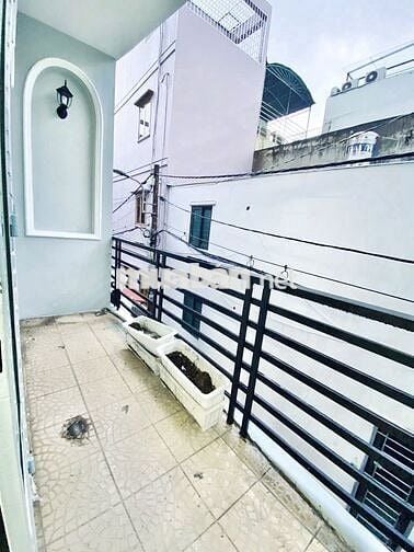 NHÀ ĐẸP TÂN PHÚ – HẺM XE HƠI – 41M² – 3 TẦNG – 4PN - Big C Tr Chinh